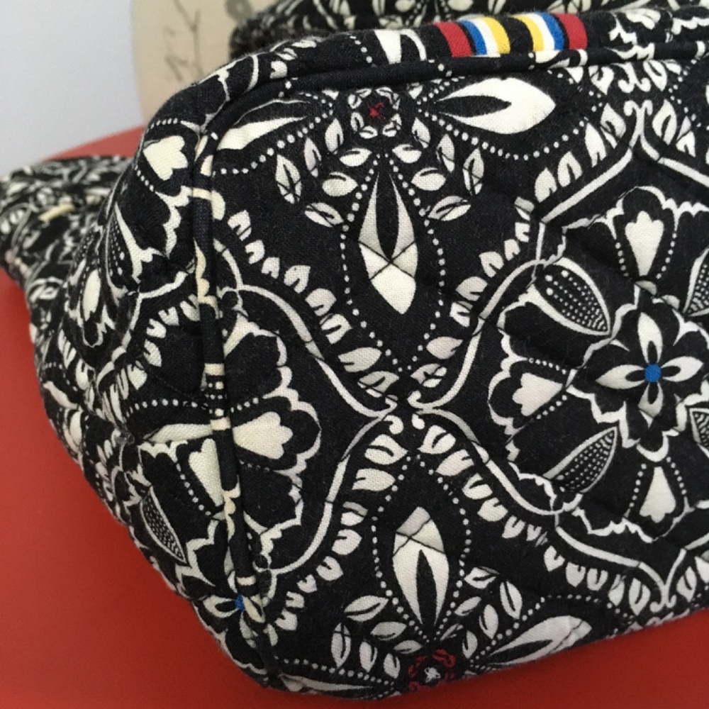 Vera Bradley Small Vera Tote Bag in Barcelona Print Fabric Black/White/Multi - Picture 9 of 11